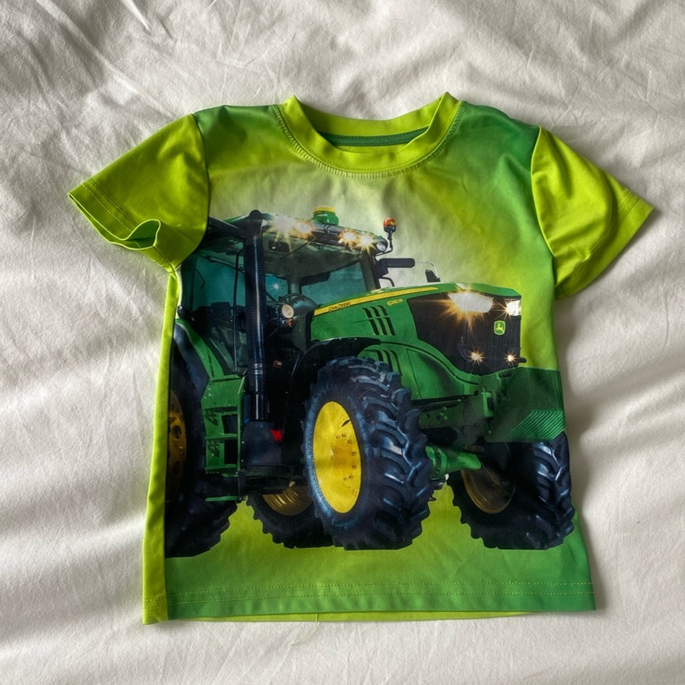 John Deere T shirt 3t